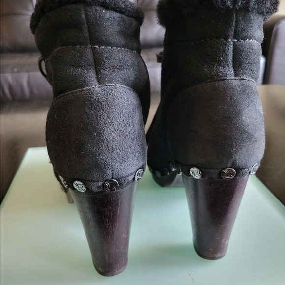 Black suede Celine boots - Picture 2 of 5
